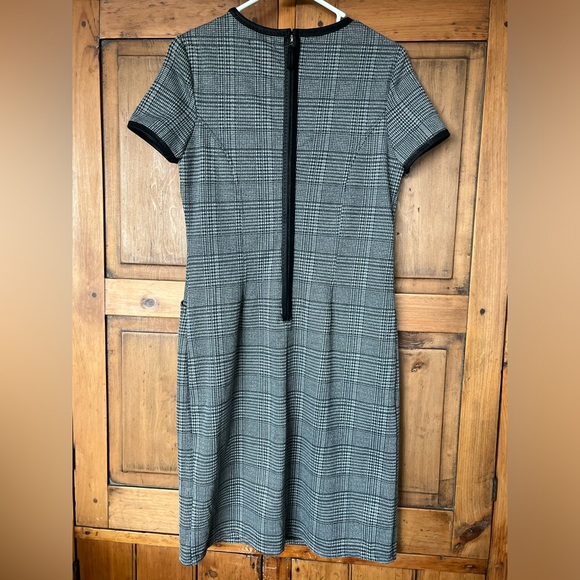 Max Studio Small glen plaid short sleeve dress - Picture 11 of 15